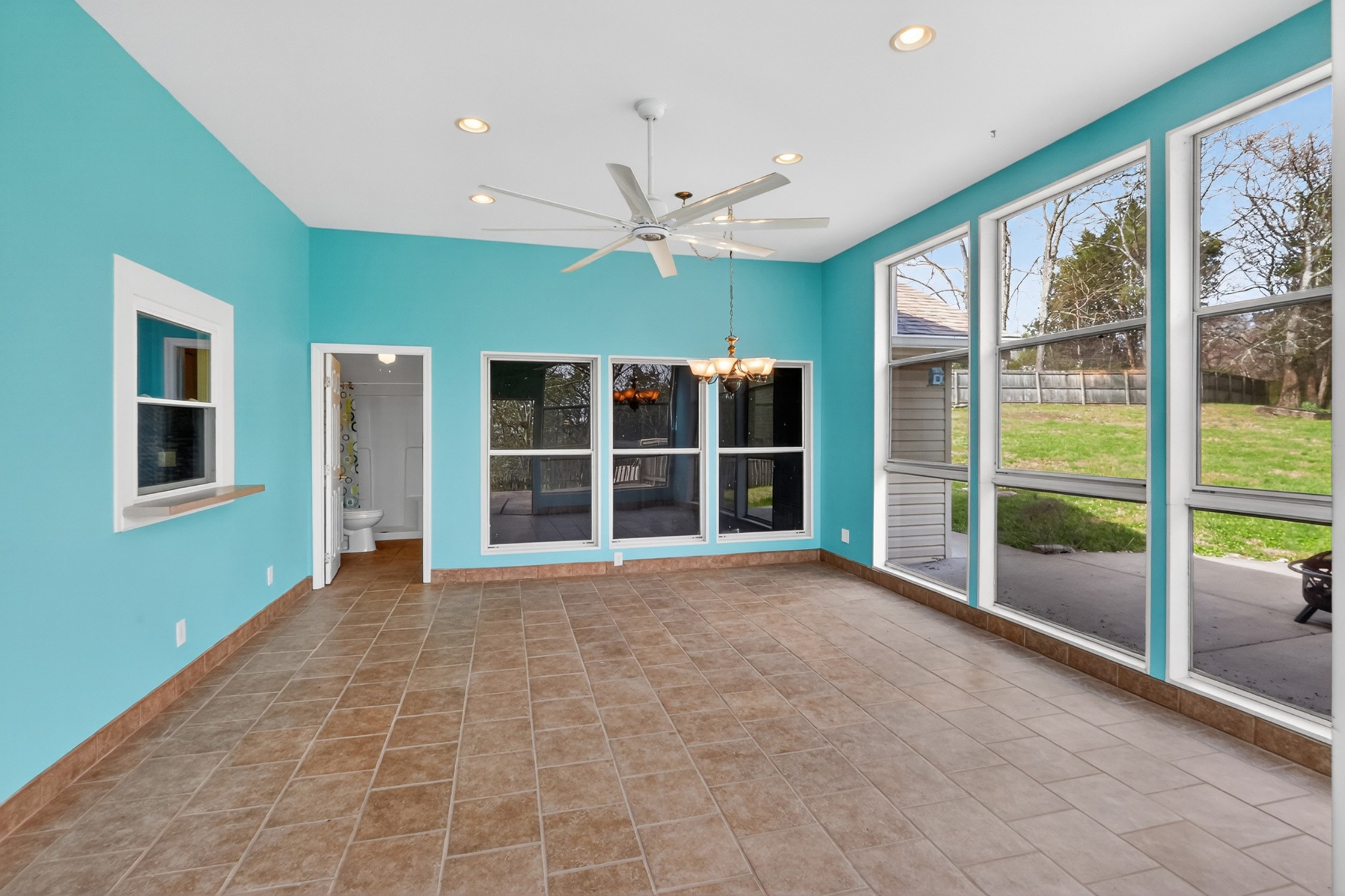 205 Bluegrass Circle Lebanon TN 37090