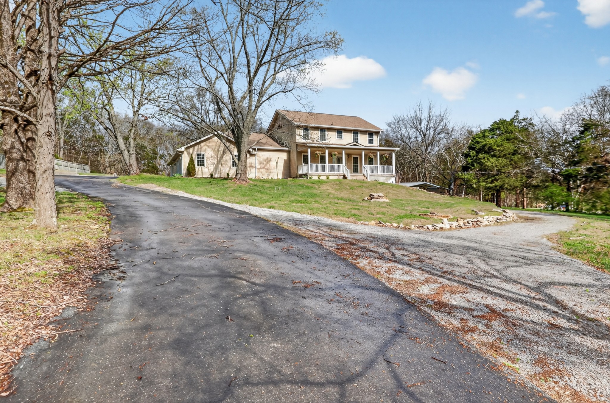 205 Bluegrass Circle Lebanon TN 37090