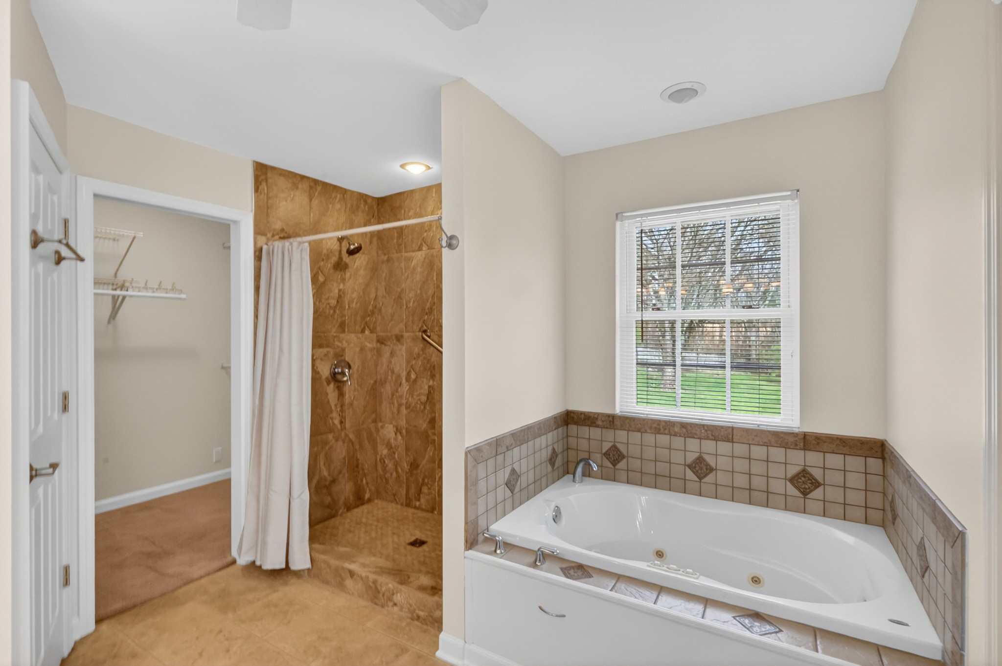 205 Bluegrass Circle Lebanon TN 37090