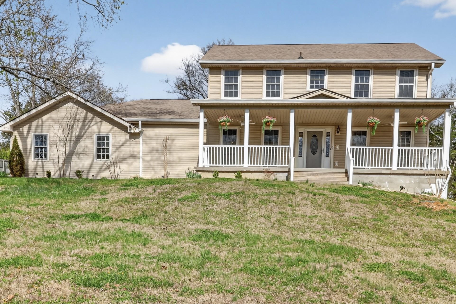 205 Bluegrass Circle Lebanon TN 37090
