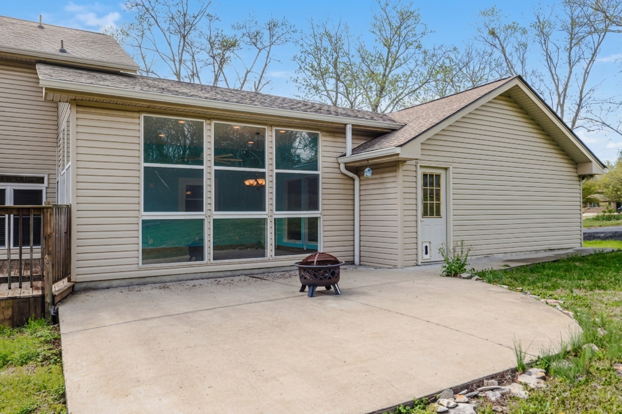205 Bluegrass Circle Lebanon TN 37090