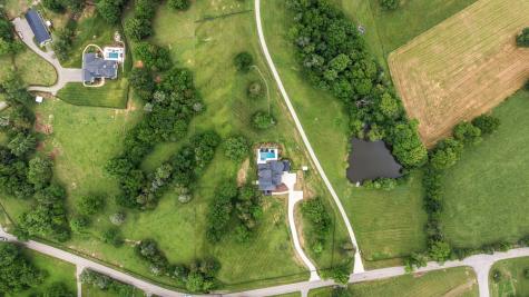 4896 Bethesda Road Thompsons Station TN 37179