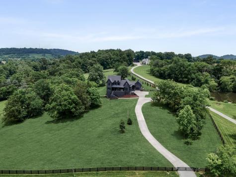 4896 Bethesda Road Thompsons Station TN 37179