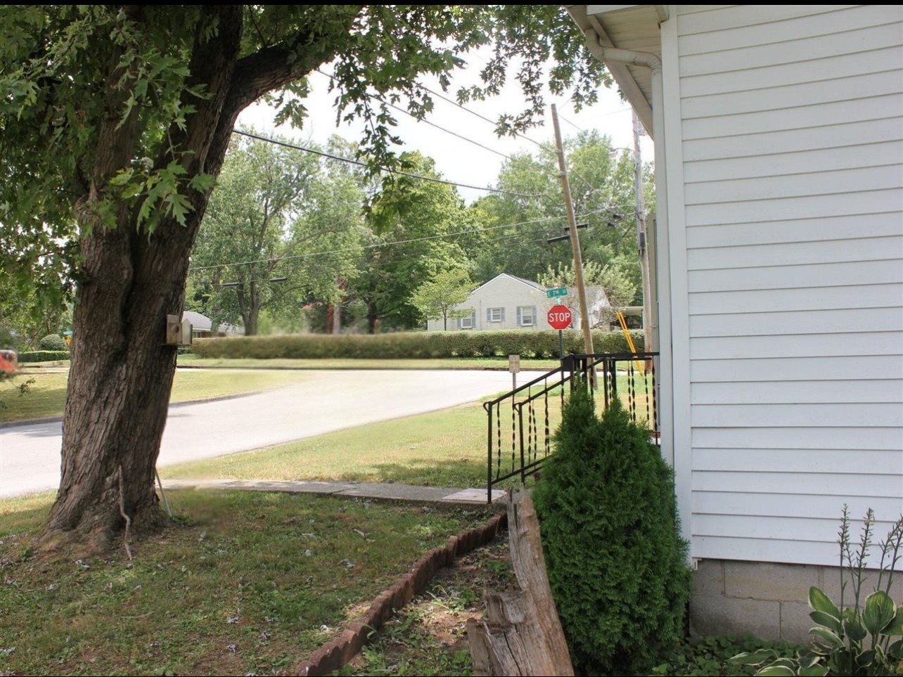 372 S Spring Street Russellville KY 42276