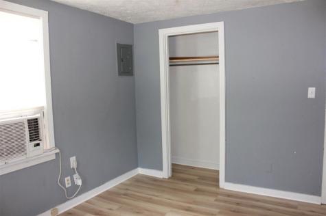 372 S Spring Street Russellville KY 42276