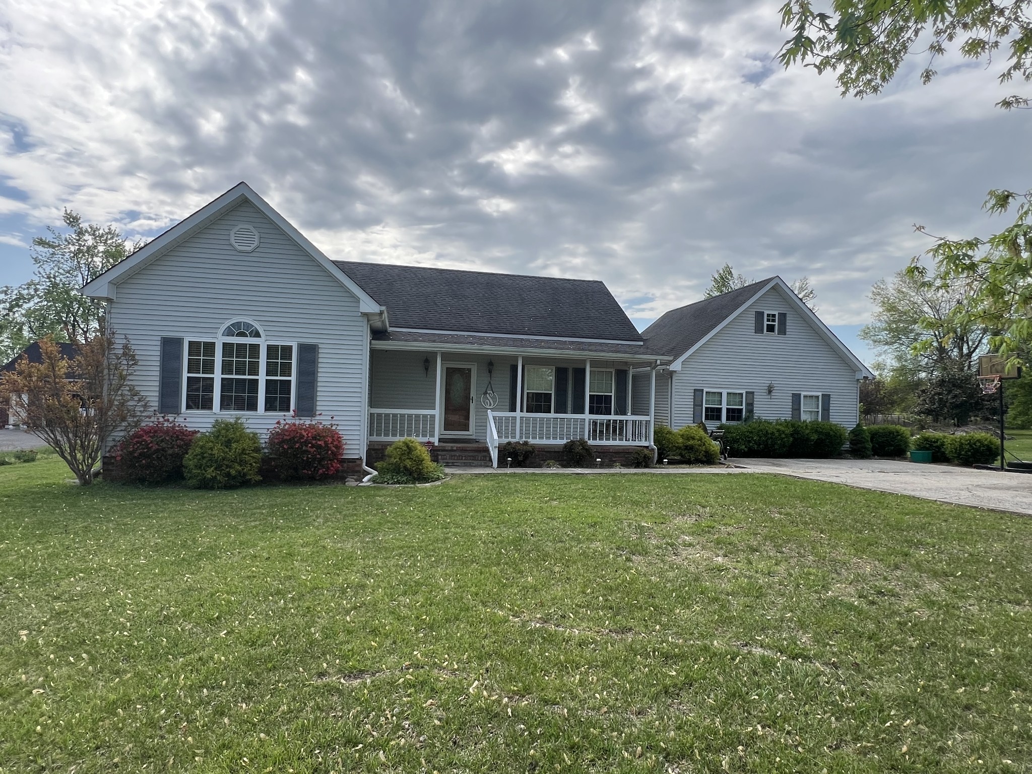 288 Fox Run Lane Lafayette TN 37083