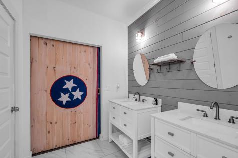 761 Metal Ford Road Hohenwald TN 38462
