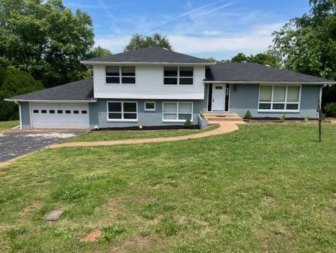 204 Tammy Drive Decherd TN 37324