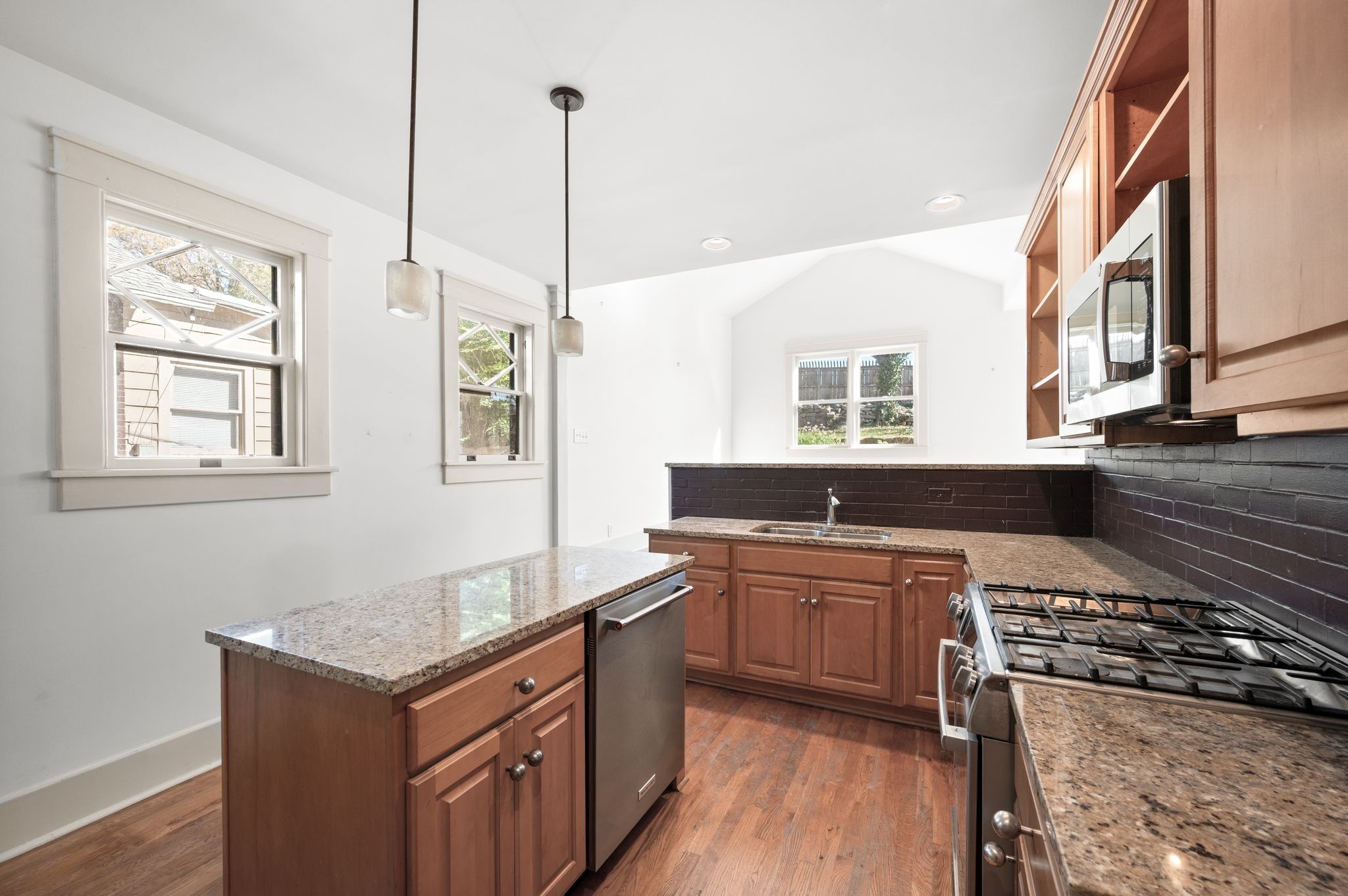 2112 15th Ave, S Nashville TN 37212