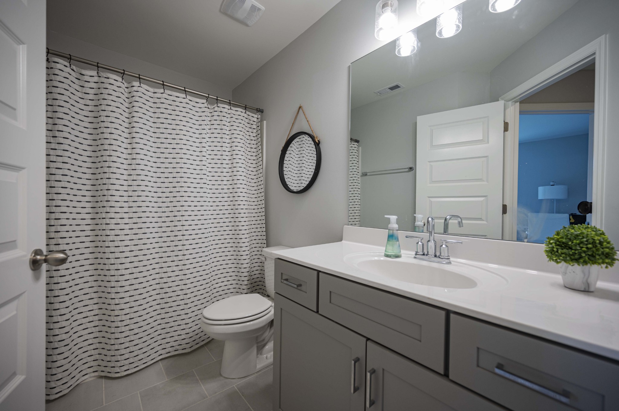 2555 Napa Valley Way Columbia TN 38401