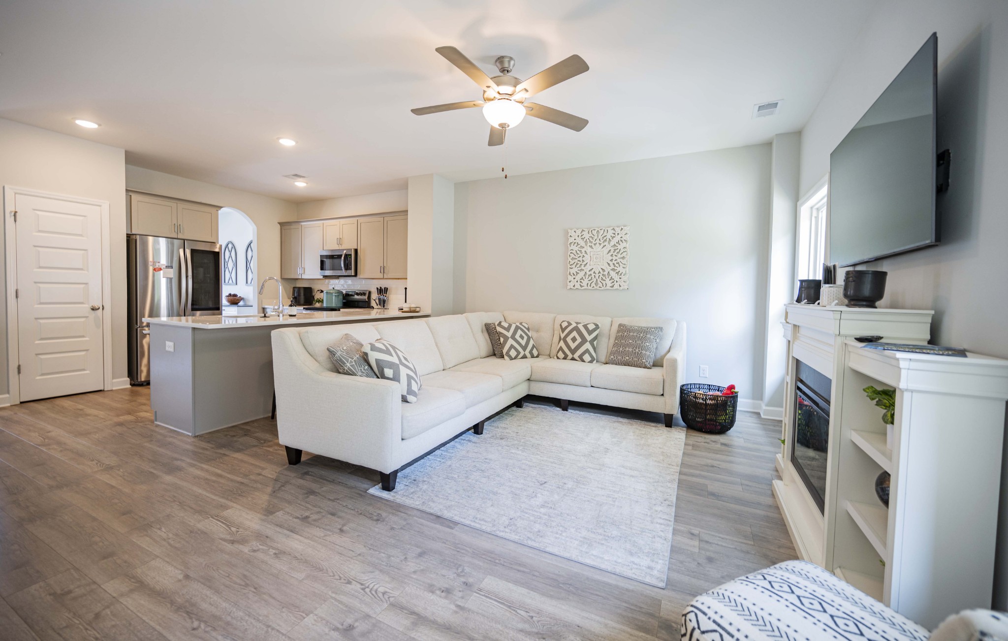 2555 Napa Valley Way Columbia TN 38401