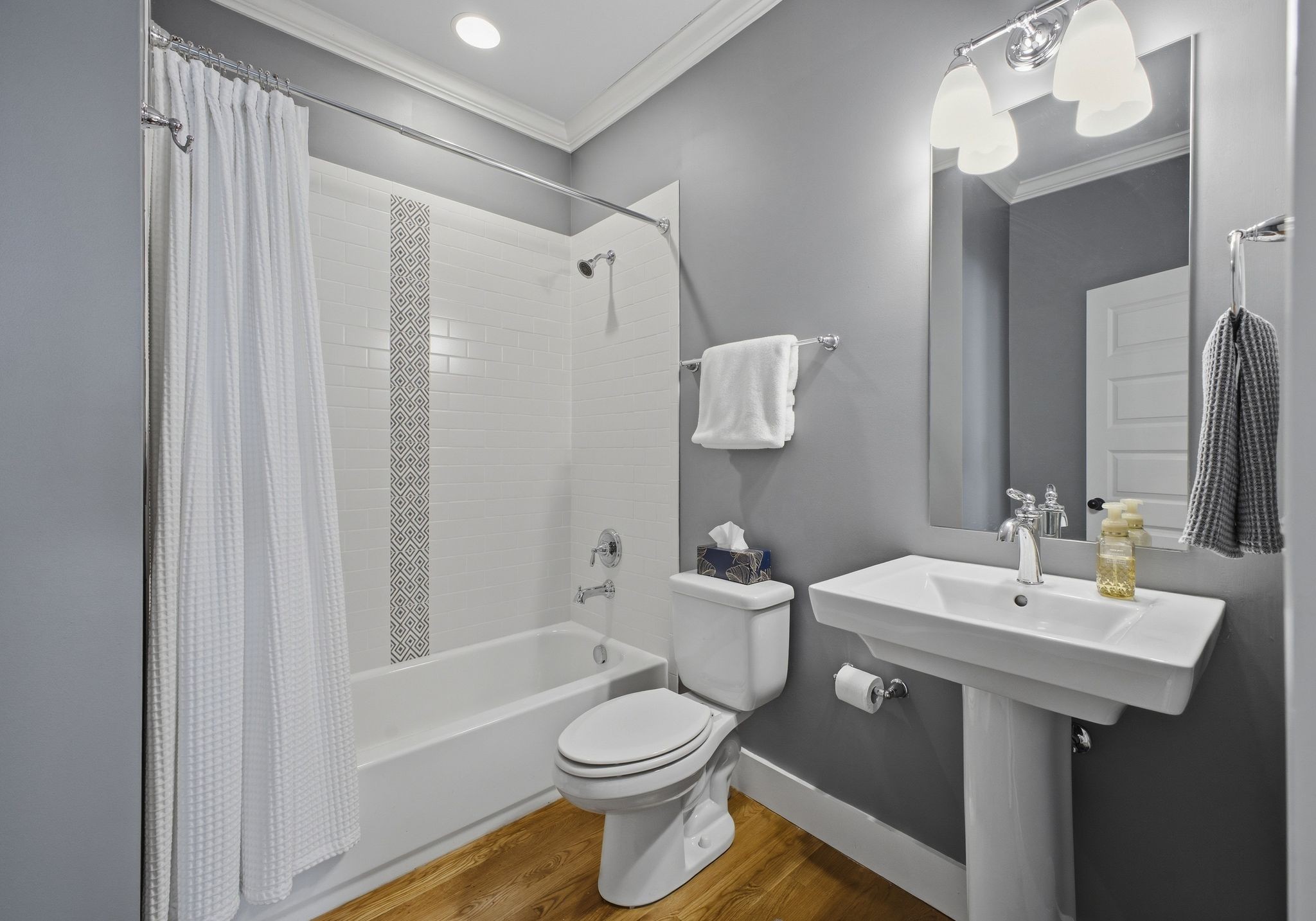 216B 38th Ave, N Nashville TN 37209