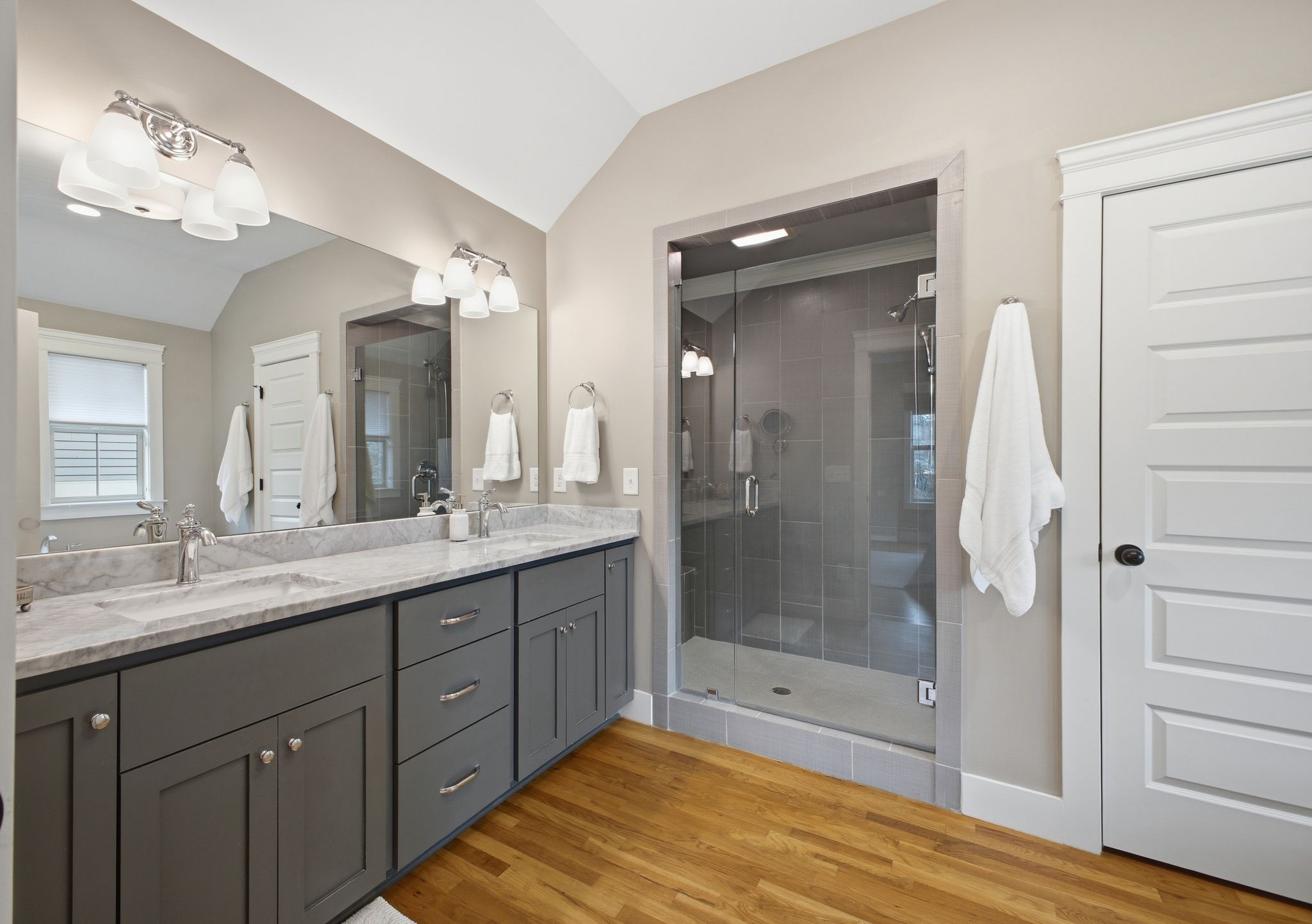 216B 38th Ave, N Nashville TN 37209