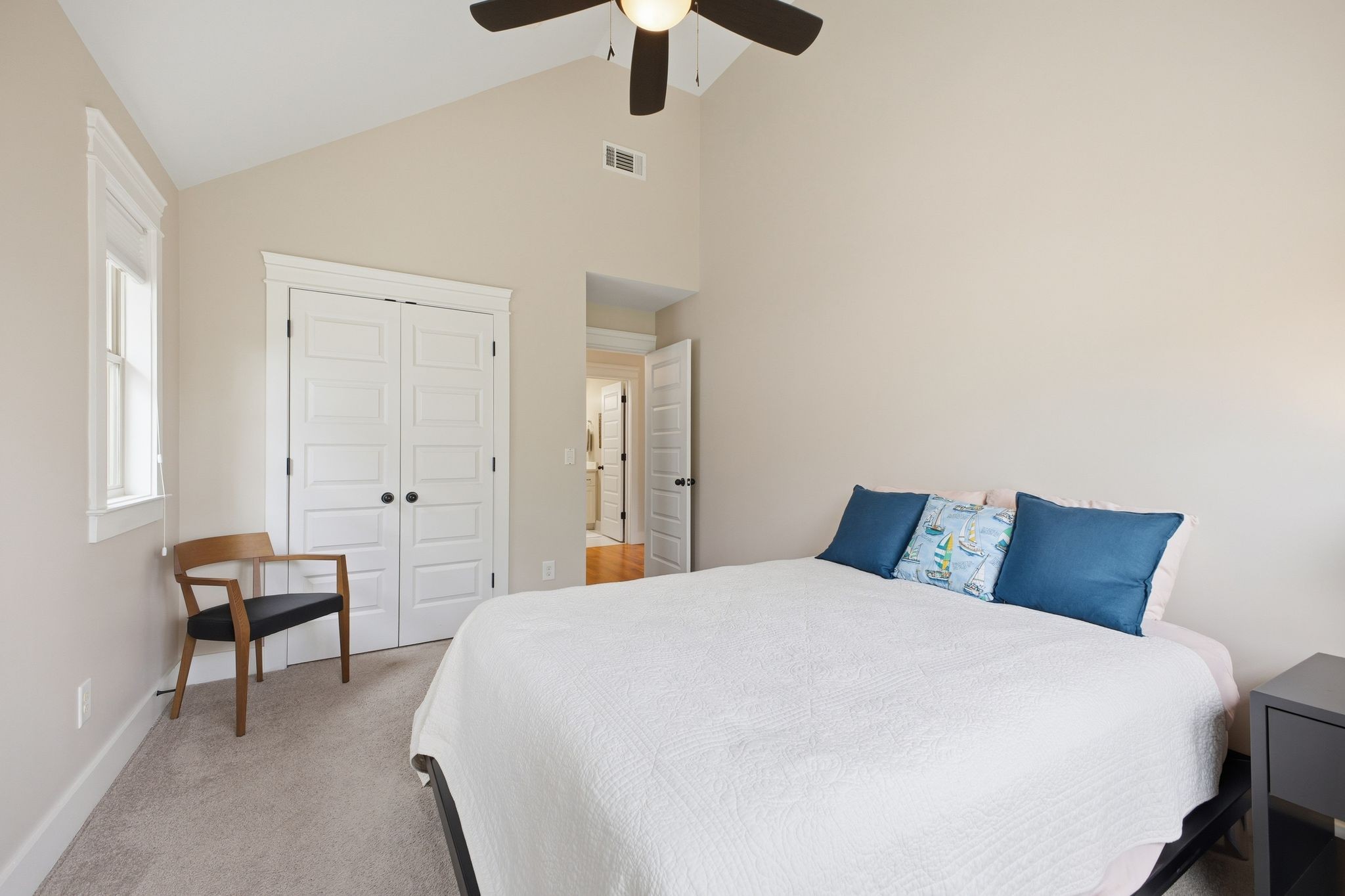 216B 38th Ave, N Nashville TN 37209