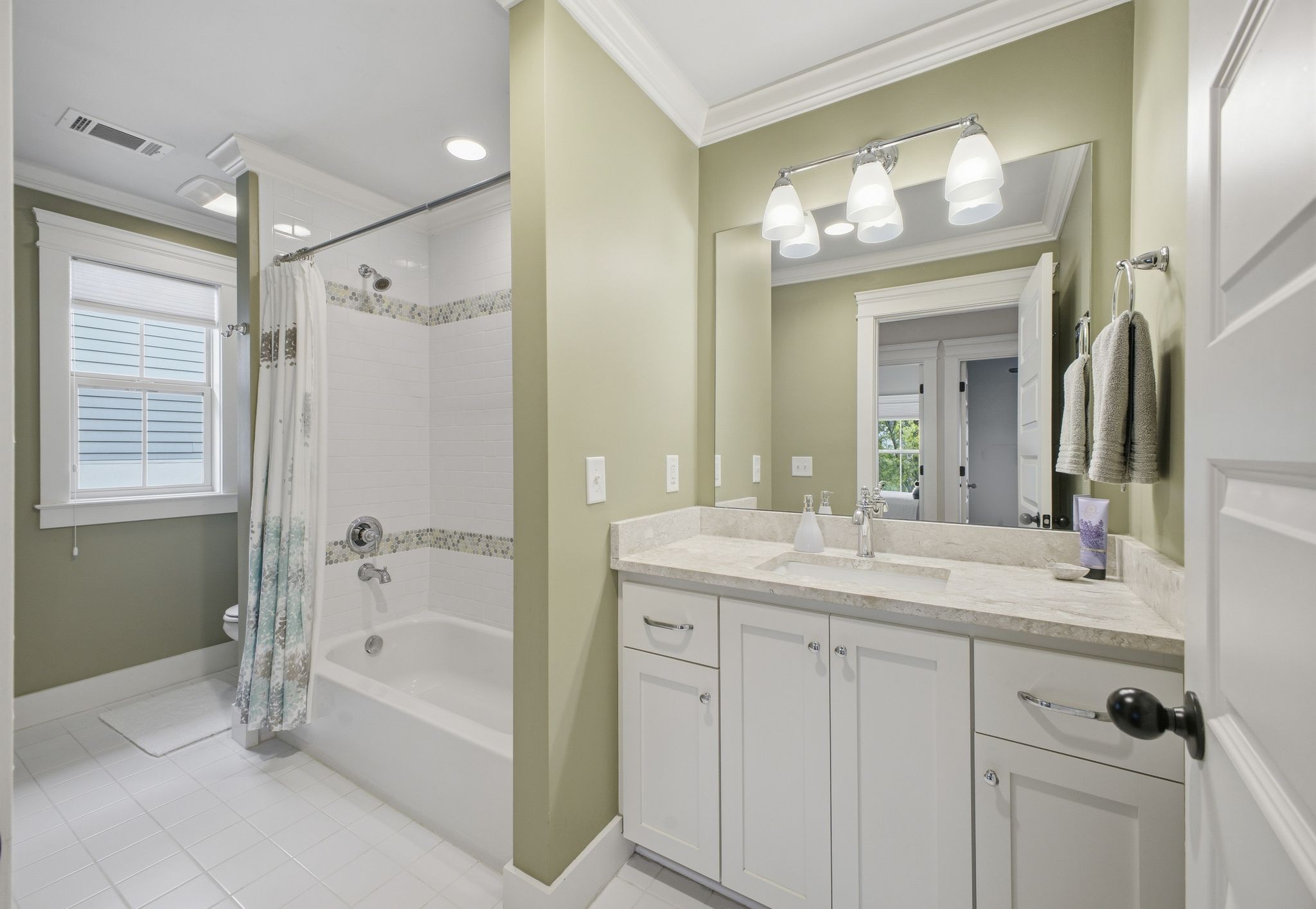 216B 38th Ave, N Nashville TN 37209