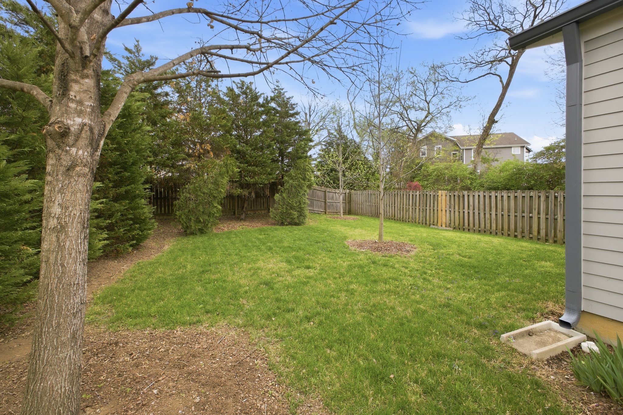 216B 38th Ave, N Nashville TN 37209