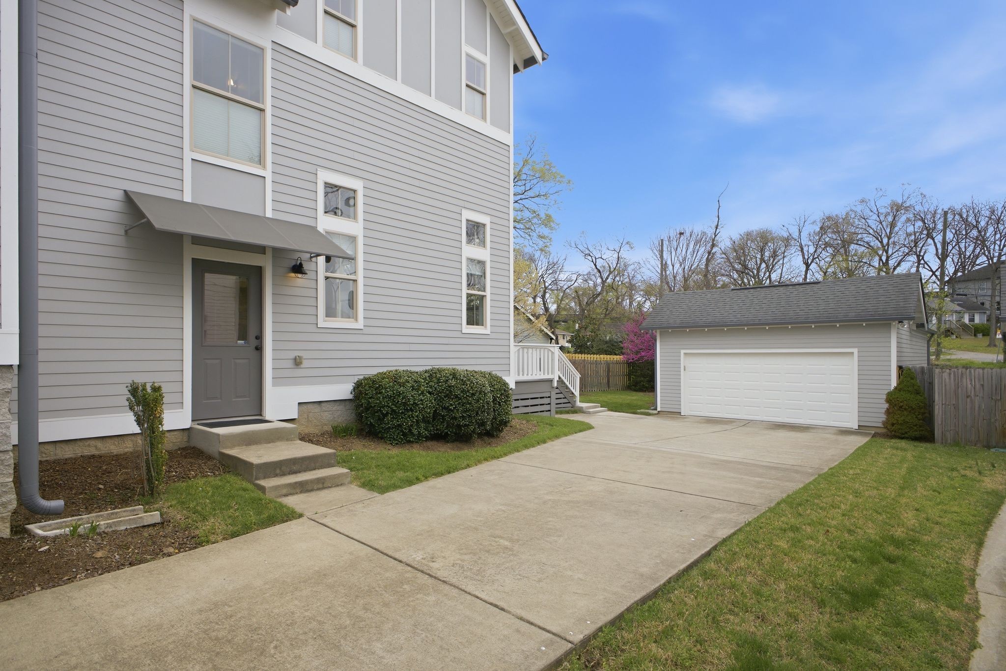 216B 38th Ave, N Nashville TN 37209