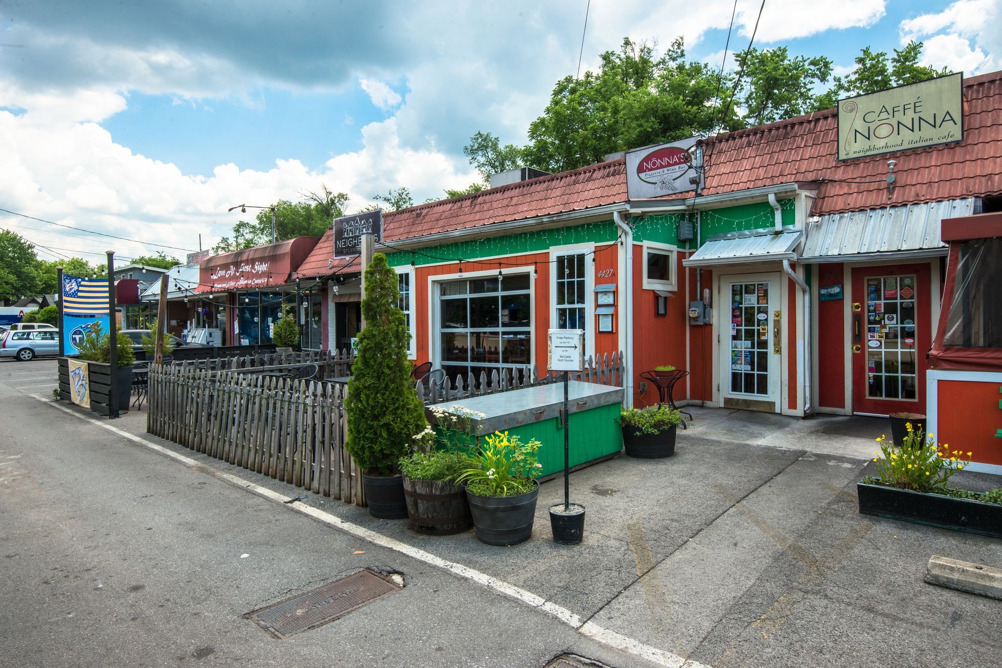 216B 38th Ave, N Nashville TN 37209
