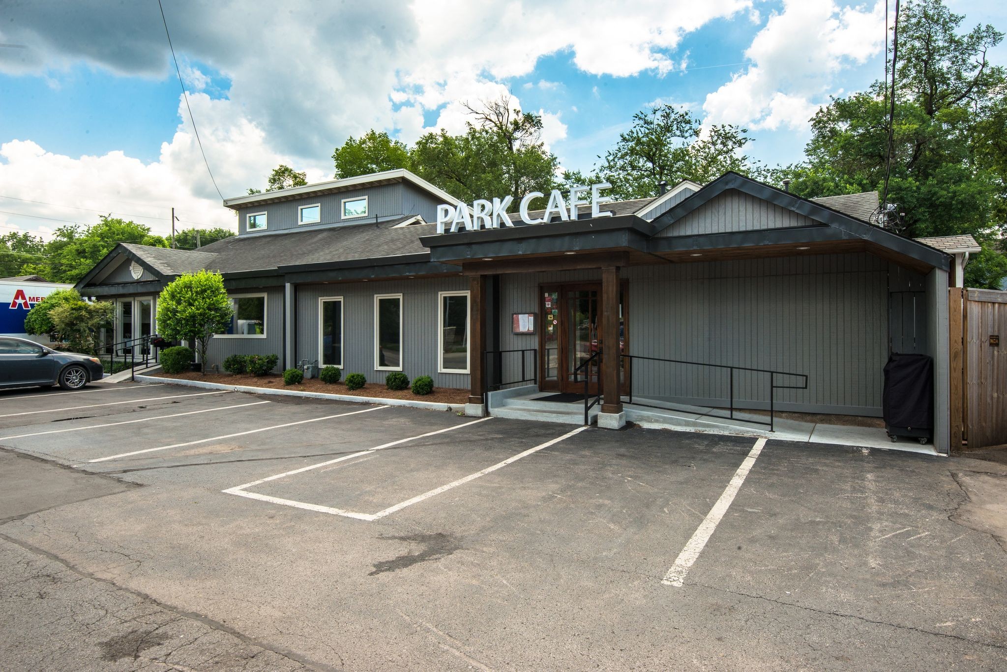 216B 38th Ave, N Nashville TN 37209