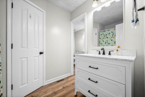 4920 Chesterfield Drive Murfreesboro TN 37127