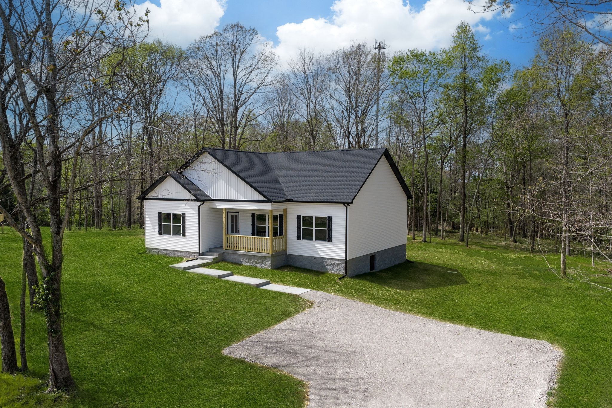 1416 East Piney Road Dickson TN 37055