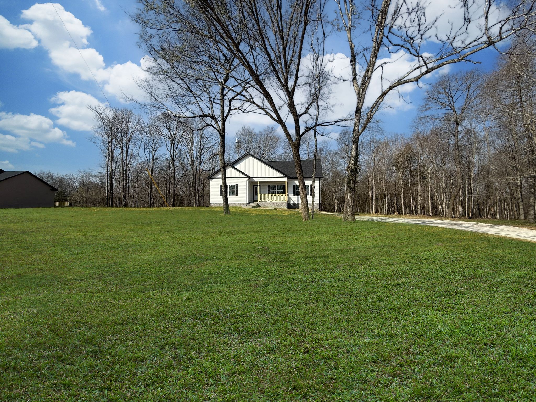 1416 East Piney Road Dickson TN 37055