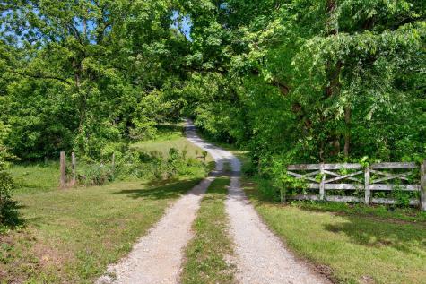 2943 Kerr Hill Road Lynnville TN 38472