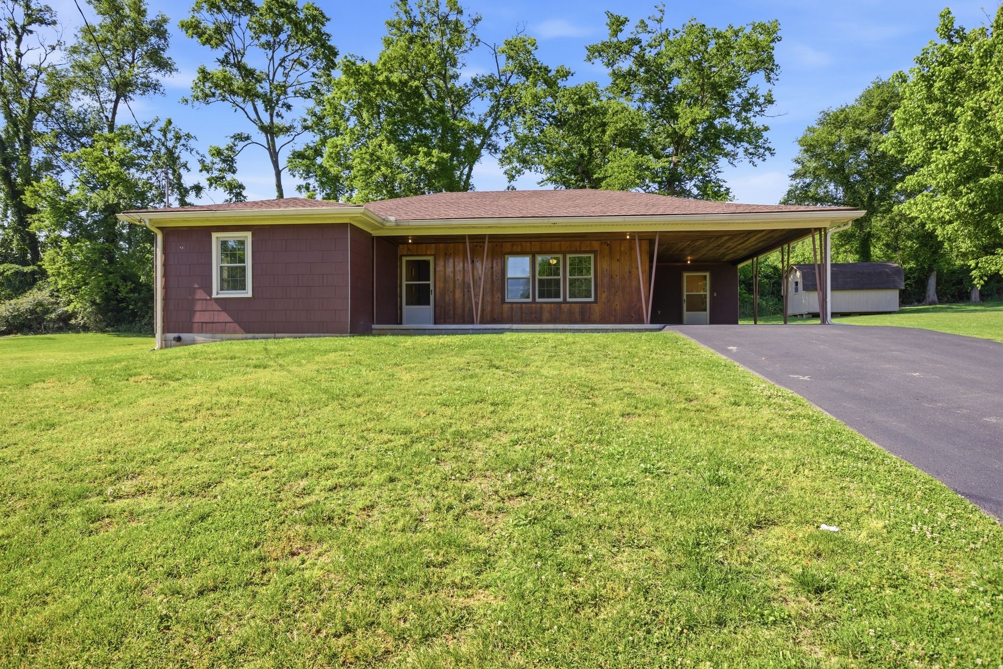 131 Greenwood Acres Drive Columbia TN 38401