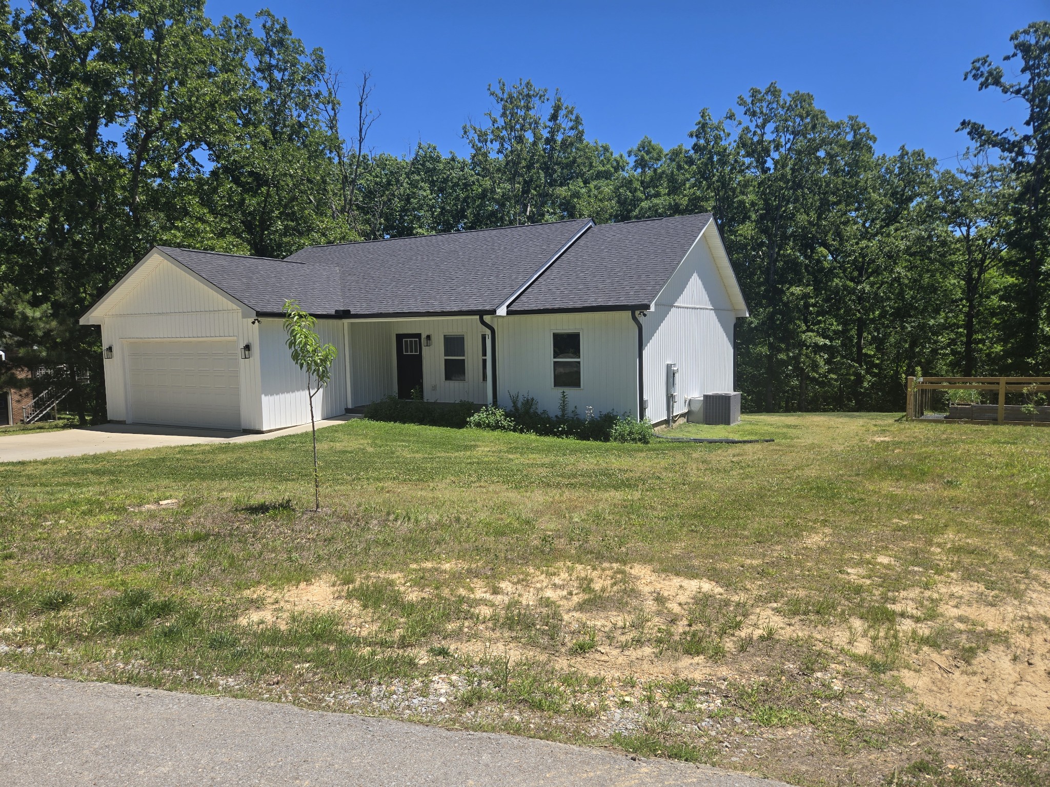 111 Friel Drive Waverly TN 37185