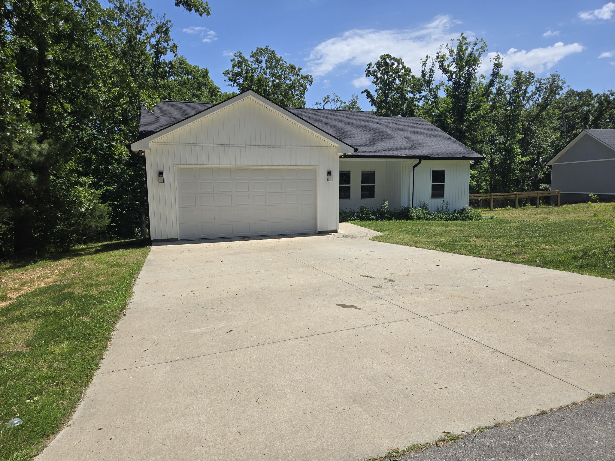 111 Friel Drive Waverly TN 37185