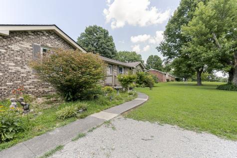 2802 Canterbury Drive Springfield TN 37172