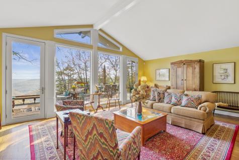 524 Sweetberry Drive Monteagle TN 37356