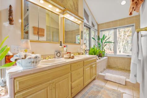 524 Sweetberry Drive Monteagle TN 37356