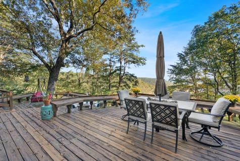 524 Sweetberry Drive Monteagle TN 37356