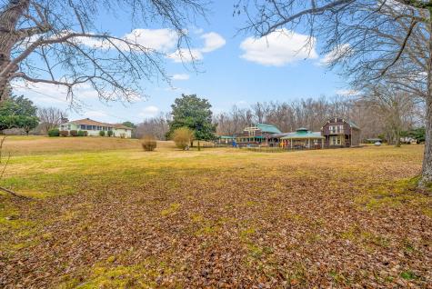 369 Holiday Acres Drive Springville TN 38256