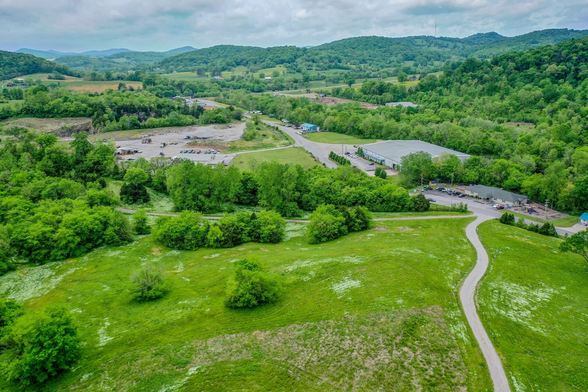 226 Jmz Drive Gordonsville TN 38563