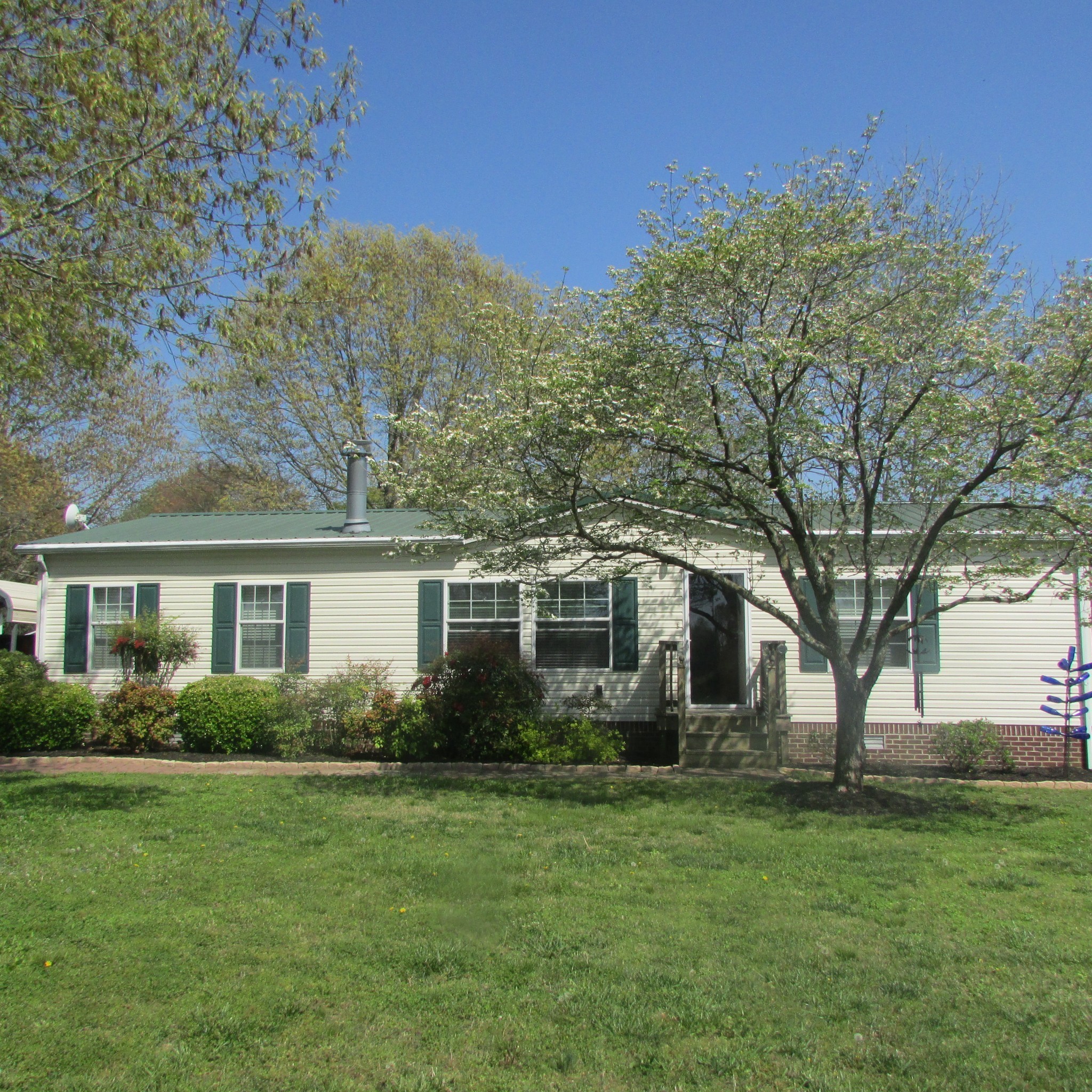 75 Snell Road Ethridge TN 38456