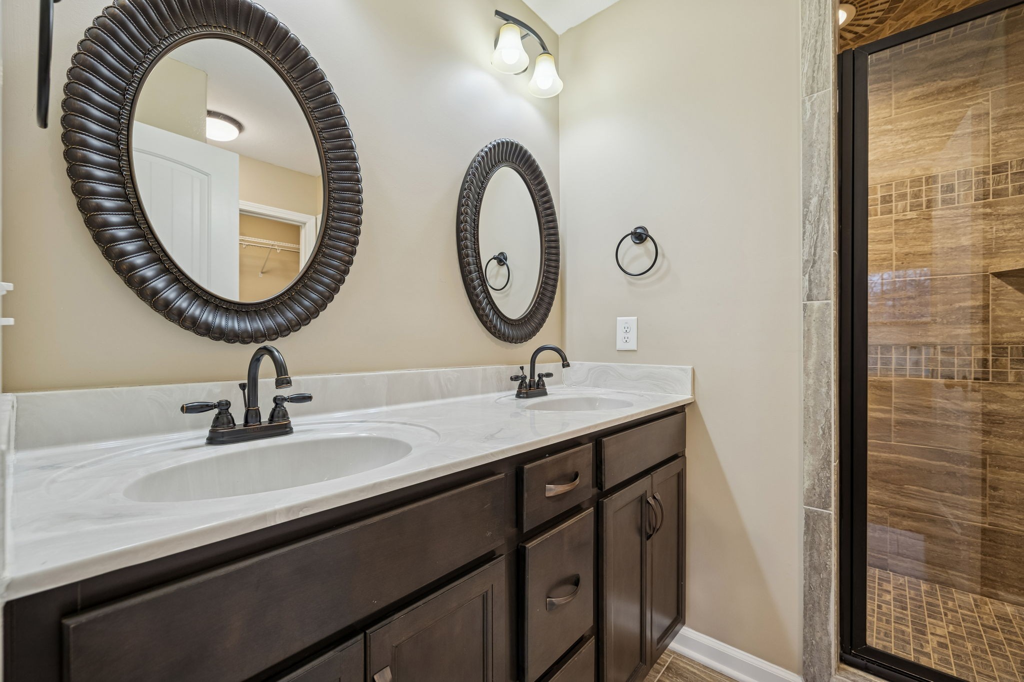 338 Chalet Circle Clarksville TN 37040