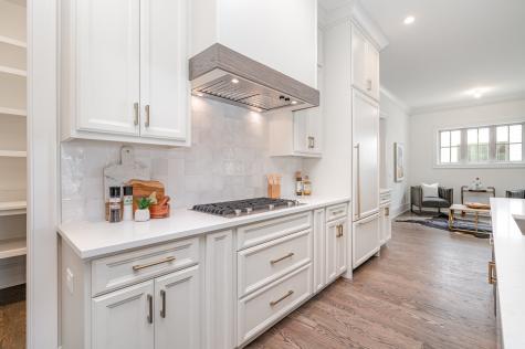 909A Gale Lane Nashville TN 37204