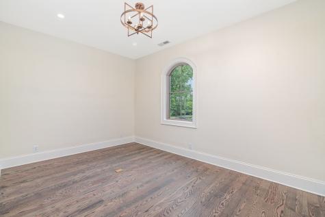909A Gale Lane Nashville TN 37204