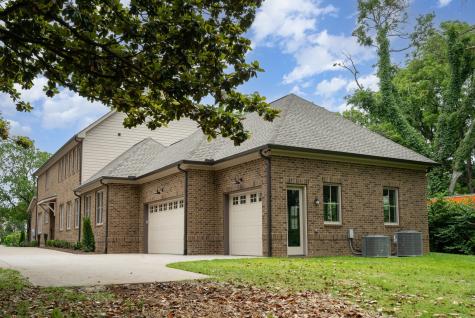 909A Gale Lane Nashville TN 37204