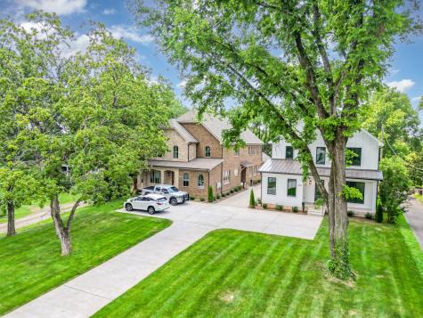 909A Gale Lane Nashville TN 37204