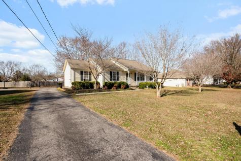 2711 Rocking Horse Lane Murfreesboro TN 37130