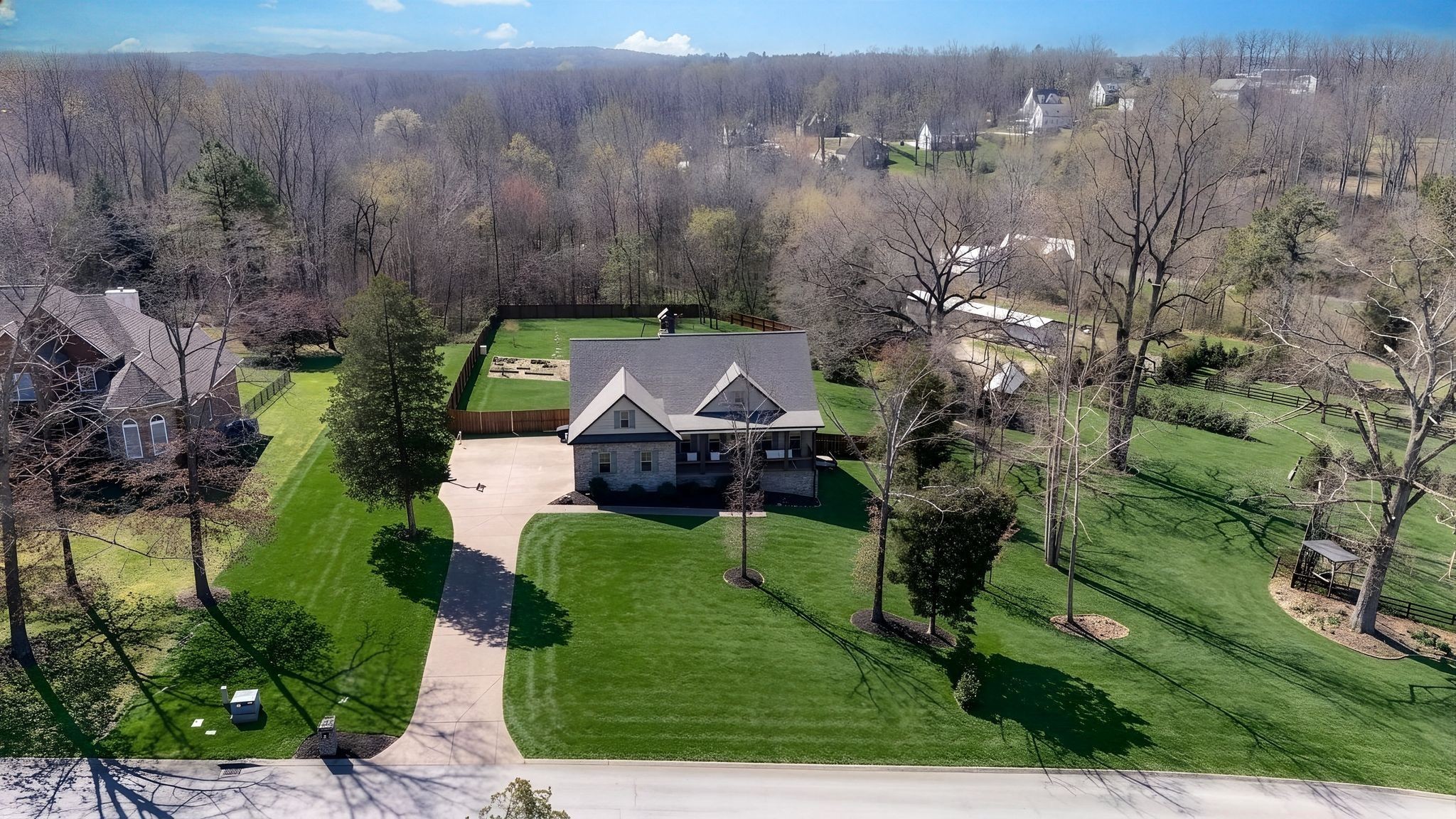 111 Amelia Drive Bon Aqua TN 37025