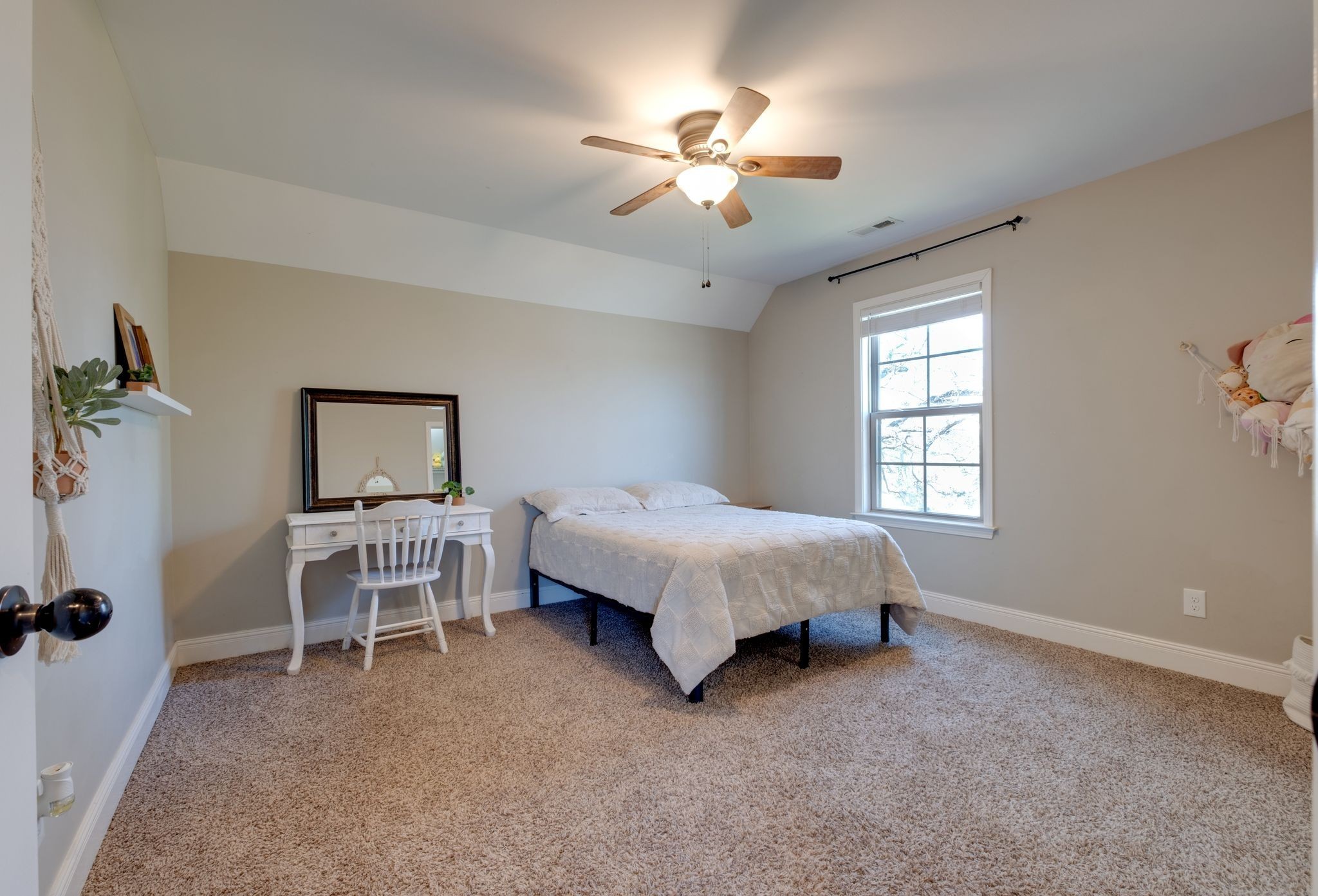 111 Amelia Drive Bon Aqua TN 37025