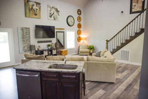 5761 Lexie Beans Creek Road Belvidere TN 37306