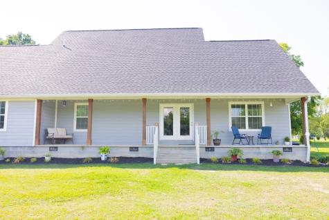 5761 Lexie Beans Creek Road Belvidere TN 37306