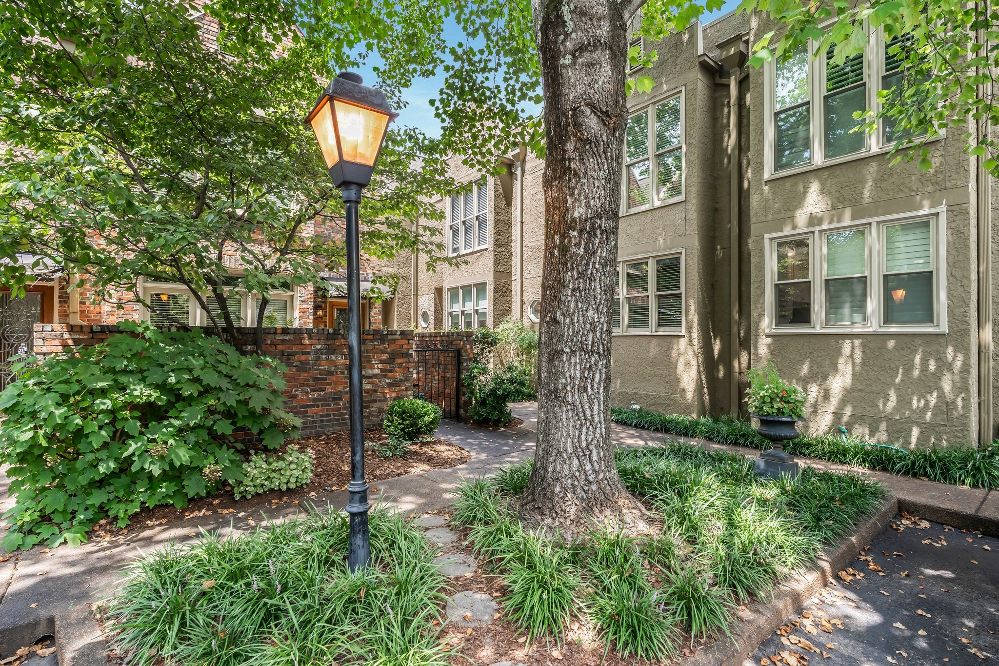 2828 Woodlawn Drive Nashville TN 37215