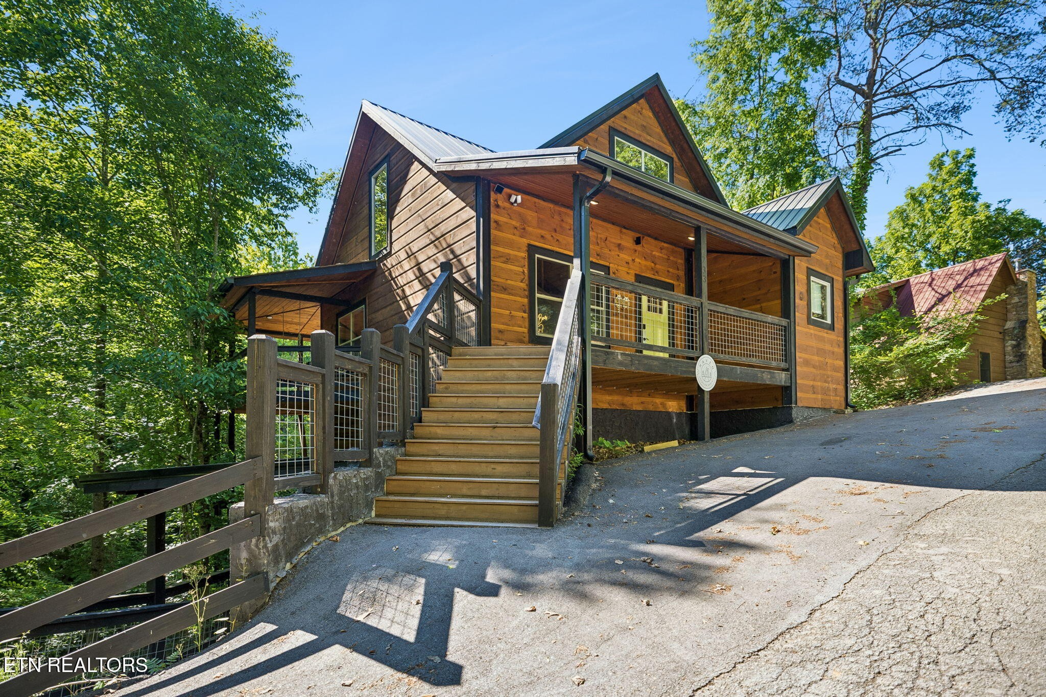 233 Cherokee Path Way Sevierville TN 37876