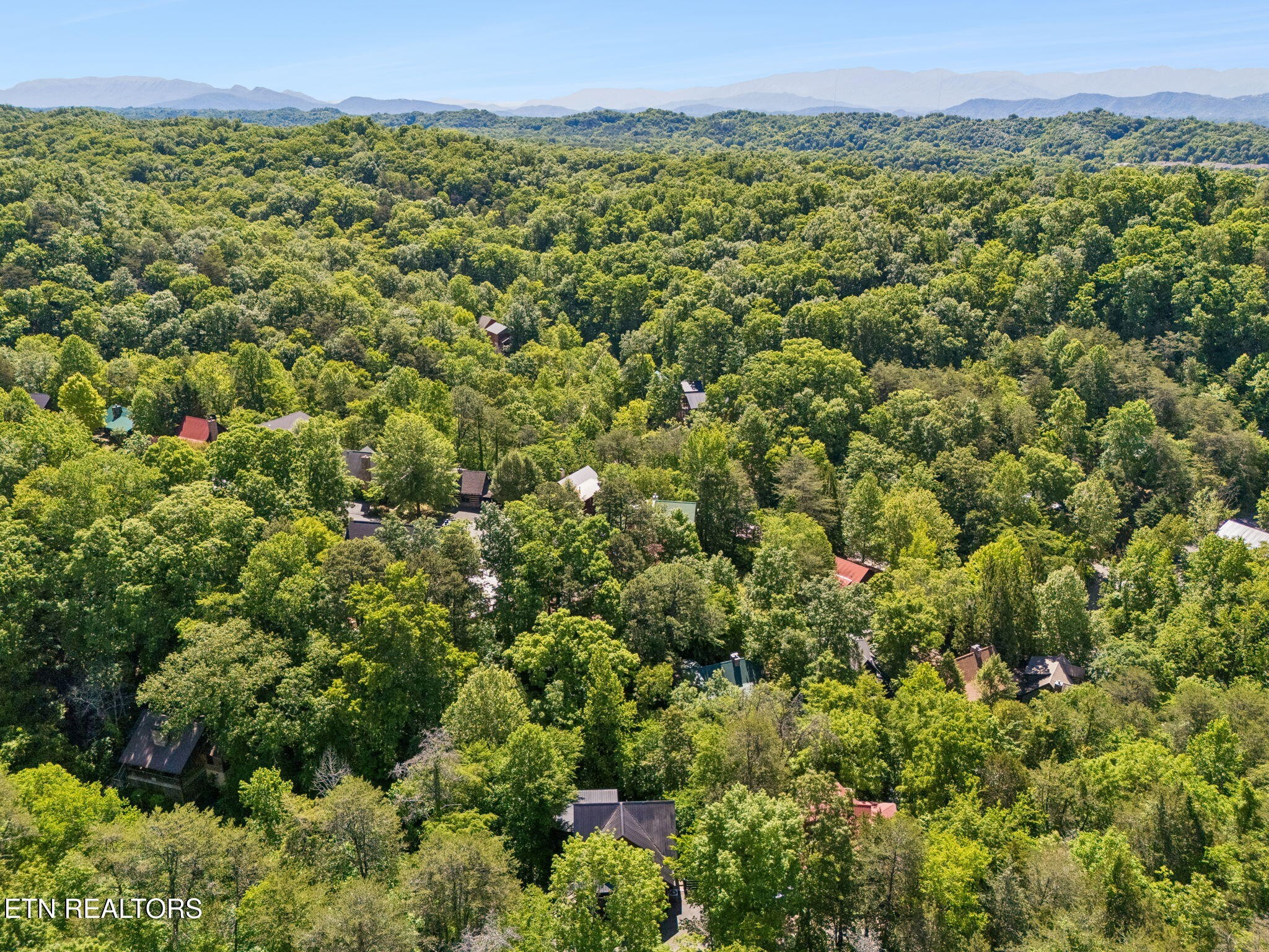 233 Cherokee Path Way Sevierville TN 37876